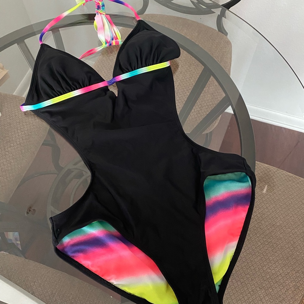 Super Cute Women’s Swimsuit